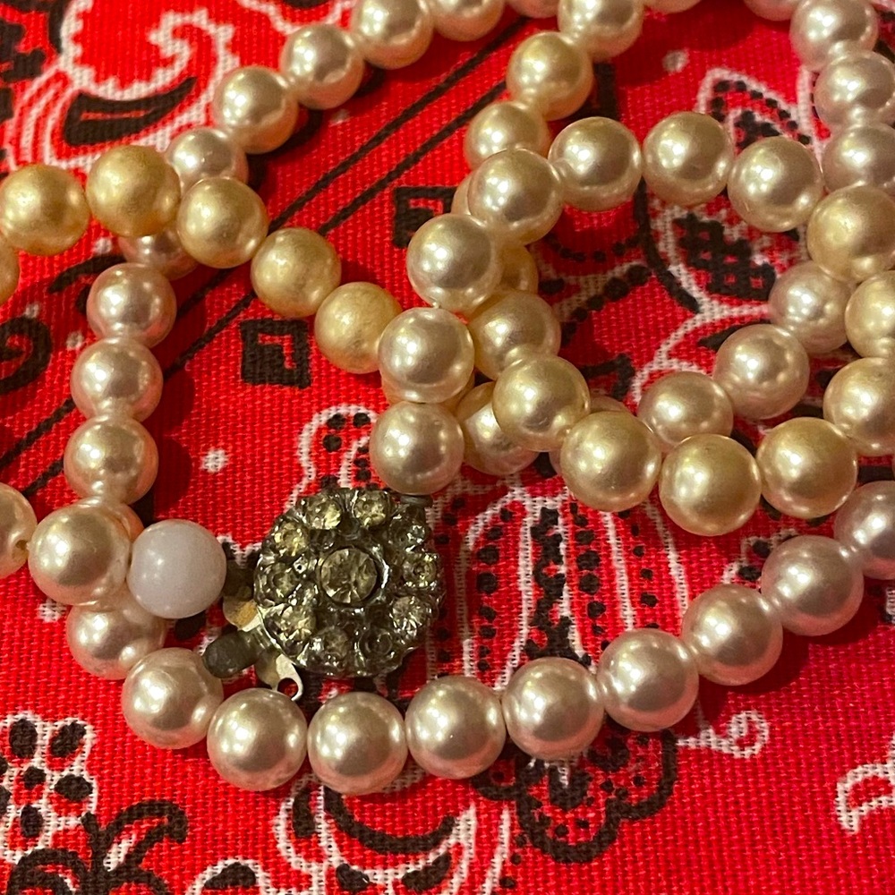 Faux Pearl Necklace - Vintage